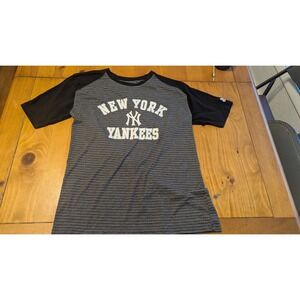 Stitches Womens New York Yankees Gray Striped Raglan Baseball T Shirt Medium